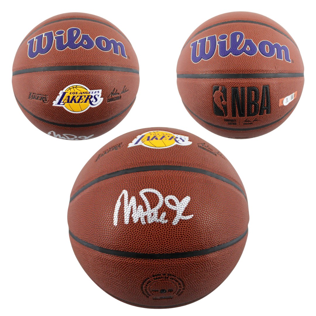 Magic Johnson Signed Los Angeles Lakers Wilson Basketball with Beckett Witness